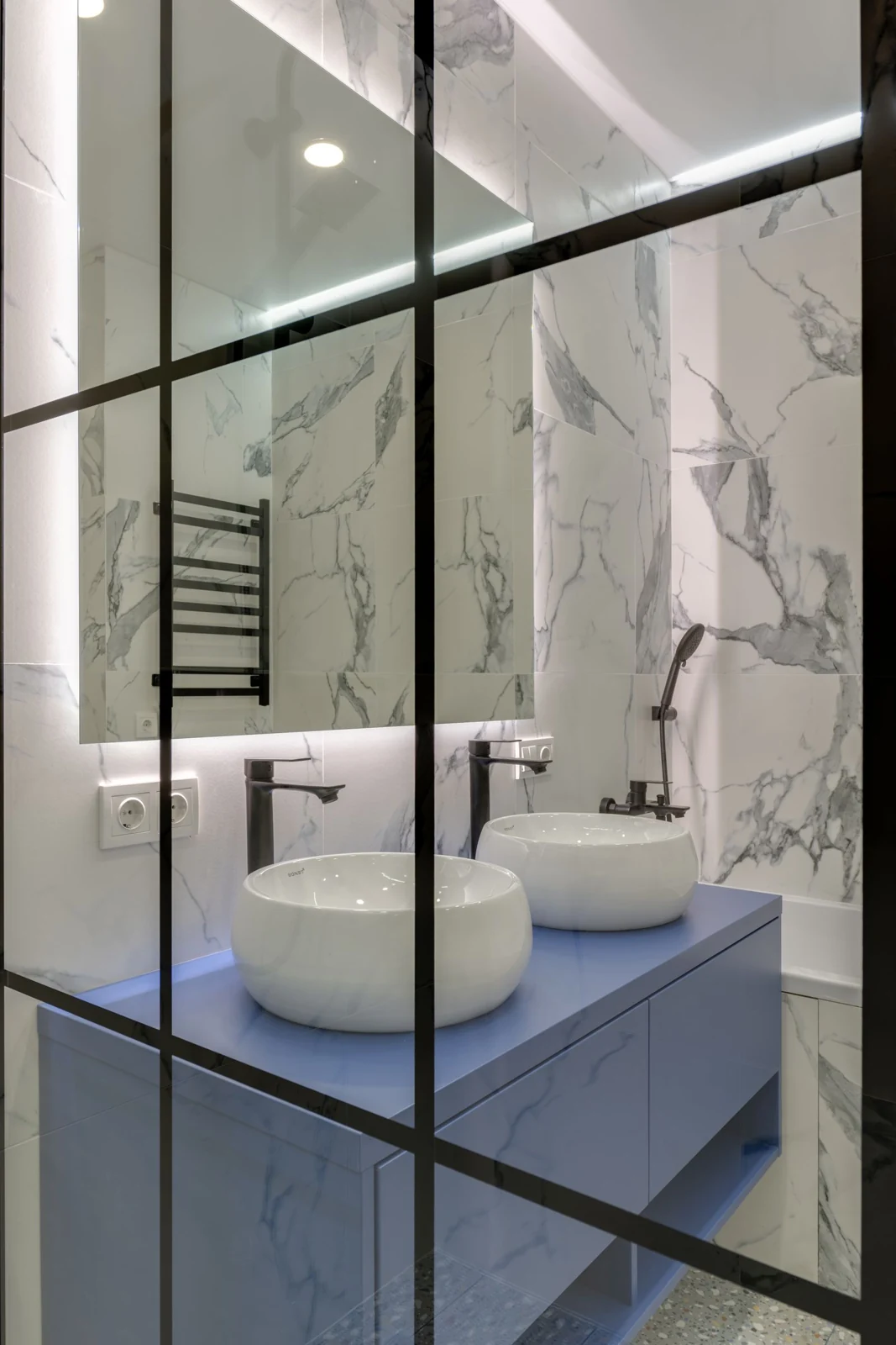 Basin and shower screen
