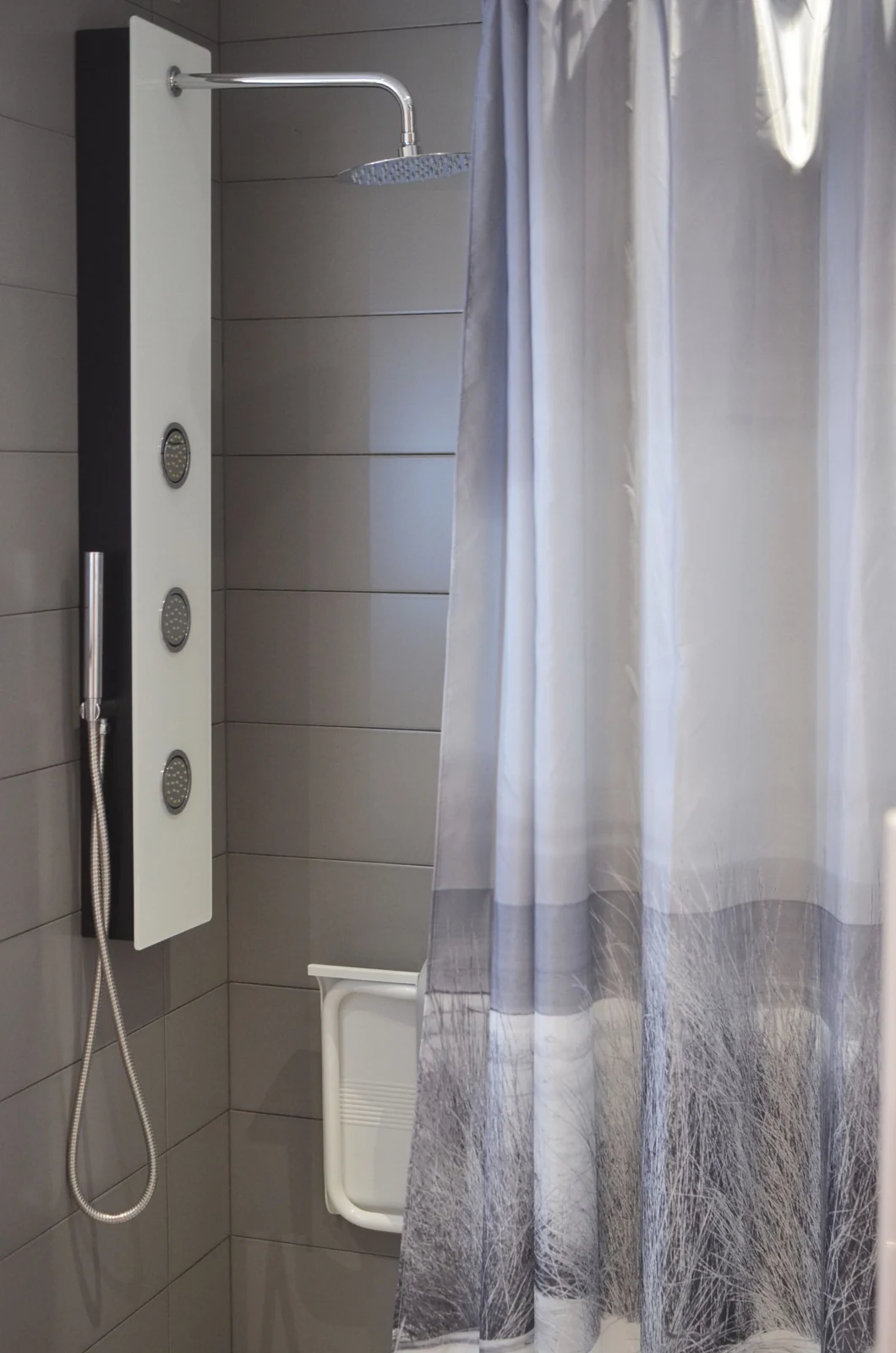 Water running from a shower fitting